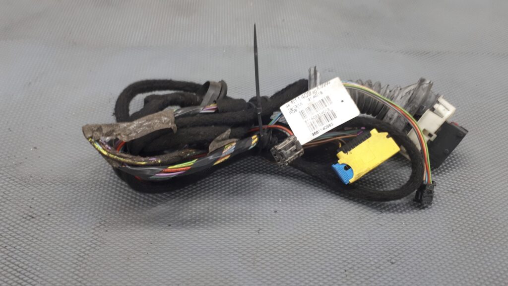 9661140980 wiazka  drzwi lewy przod peugeot 307