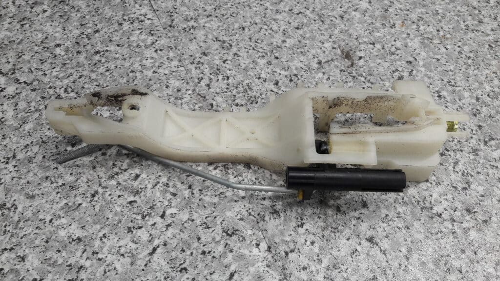 stelaż klamki lewy tył opel karl 1.0 55kw