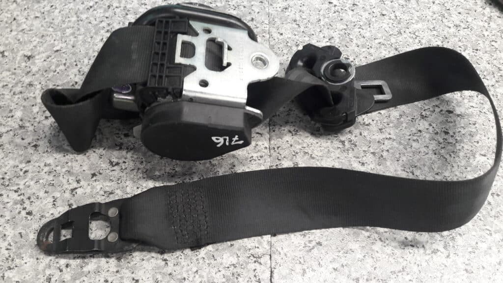 7L6857705a pas lewy przod vw touareg
