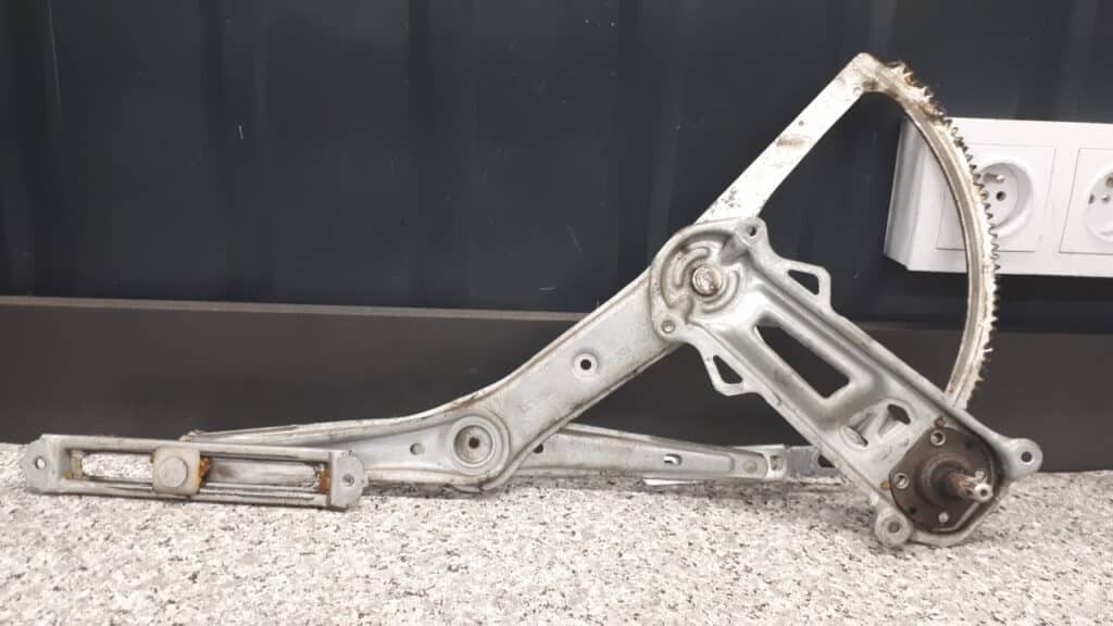 90521869 Mechanizm Szyby lewy przod Opel ASTRA II Kombi