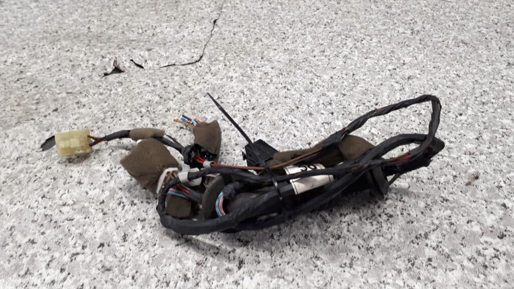 96590299 instalacja drzwi lewy przód spark chevrolet