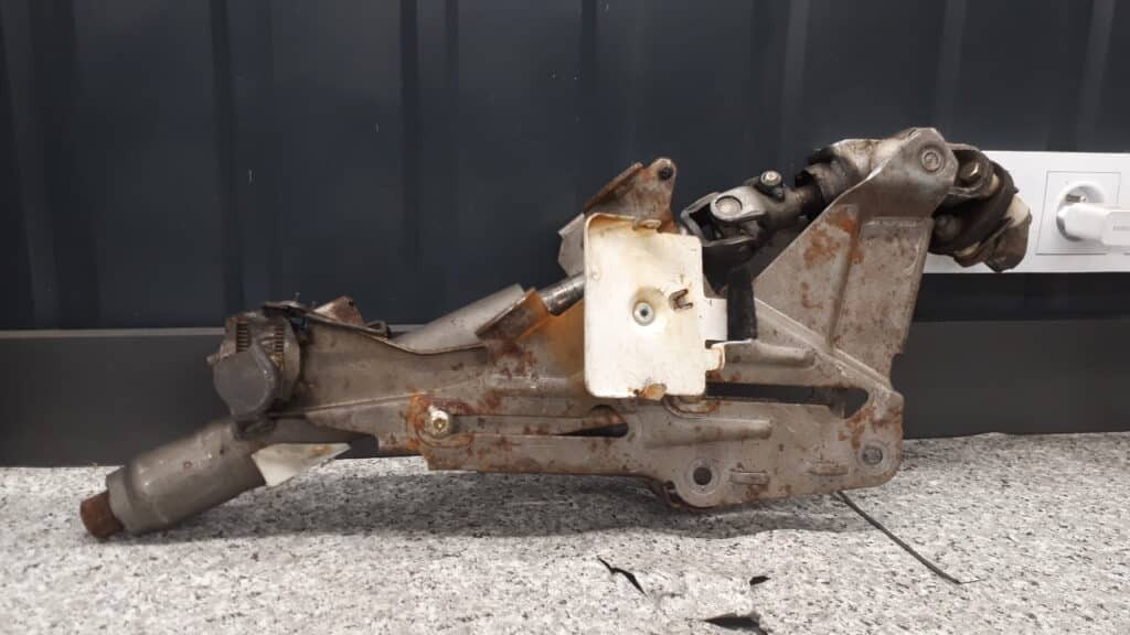 9157271 kolumna kierownicy volvo v70 96r