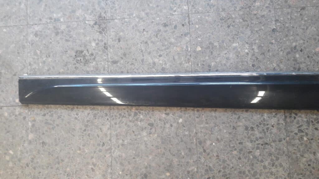 8r0853959l listwa drzwi lewy przód audi q5