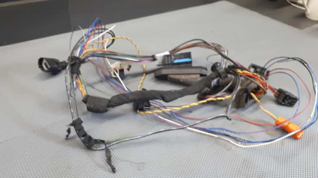 Instalacja drzwi lewy przód BMW E39