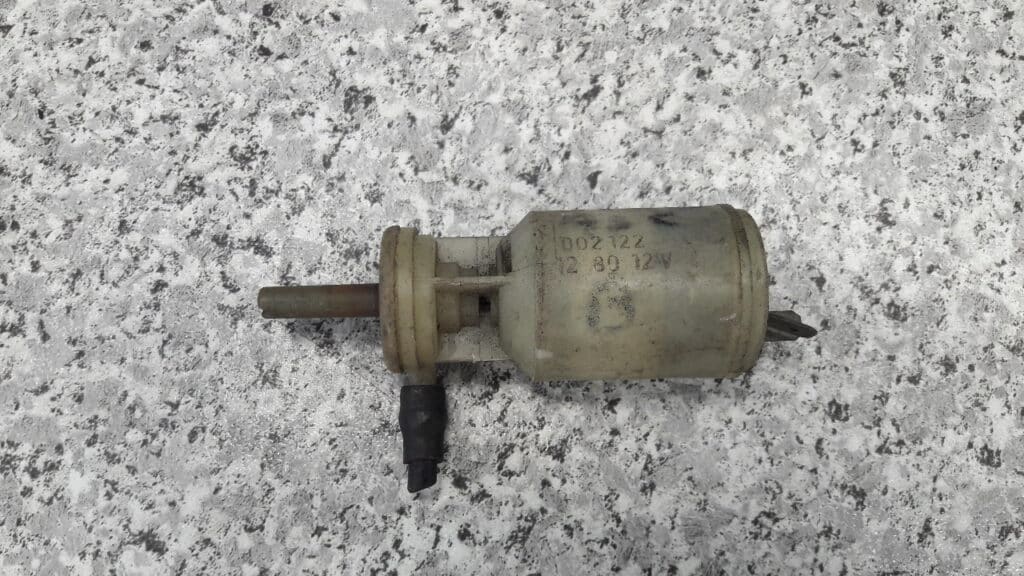002122 pompka spryskiwaczy opel ascona b