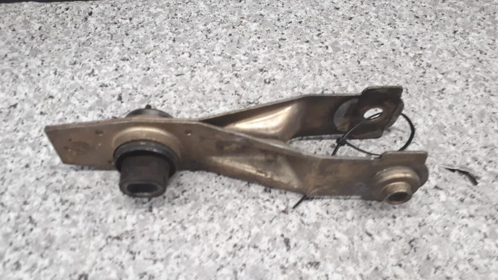 8200125539 lapa poduszka wieszak silnika renault laguna ii