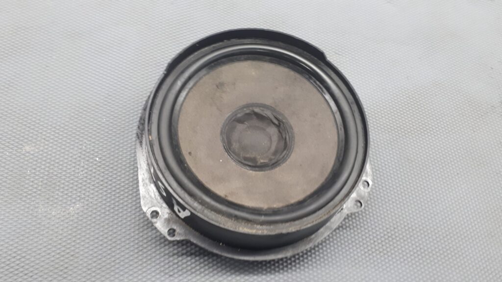 10195Z glosnik drzwi prawy przod opel  ASTRA II