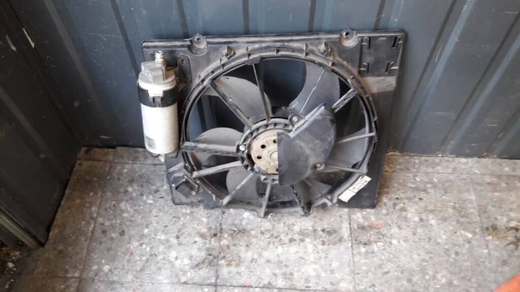 8240240 wentylator chłodnicy renault megane 1.9 dti