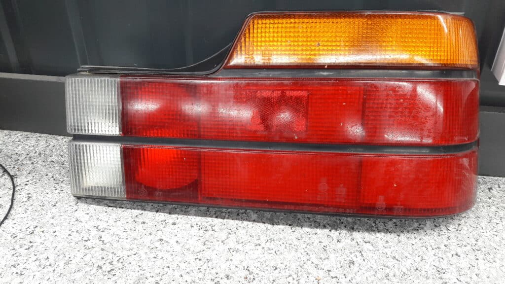 lampa prawa mazda 626 II gc