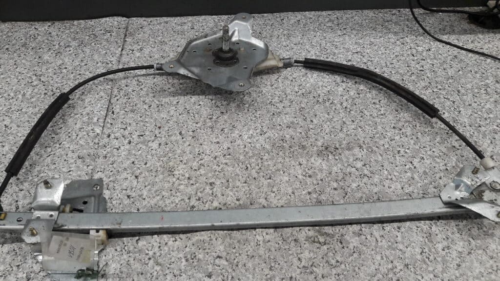mechanizm sprawy transit connect 04r manualny