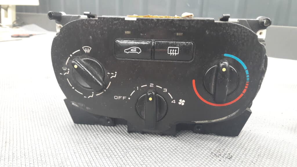 1848819140 panel sterowania awiewem peugeot 307