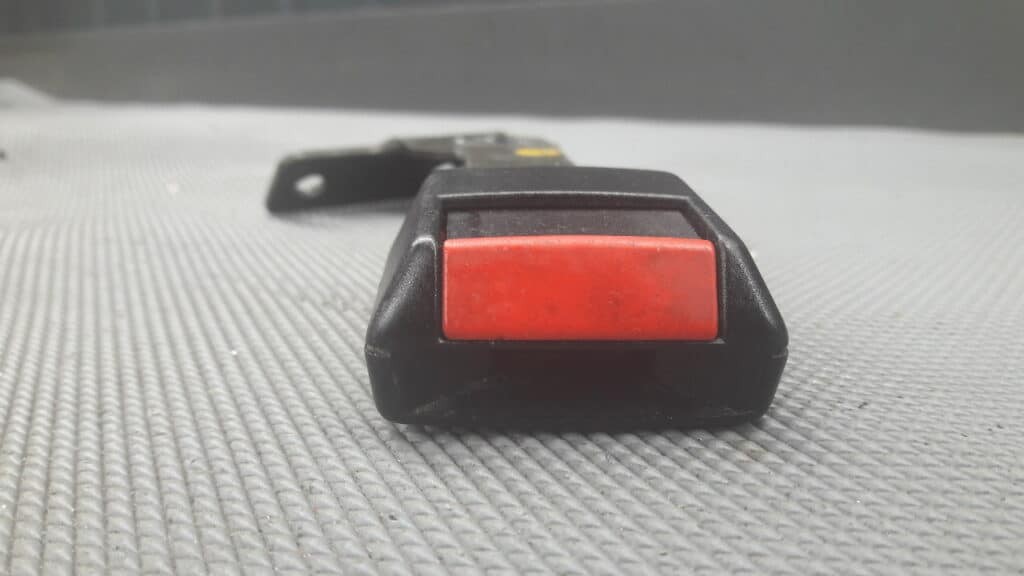 84BBA61209AA Zapiecie lewy przod pasa Ford SIERRA MK2