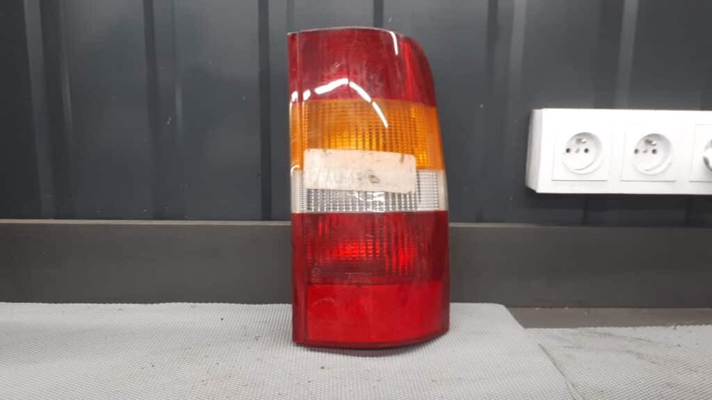 lampa prawy tyl Ford escort van 91-02r