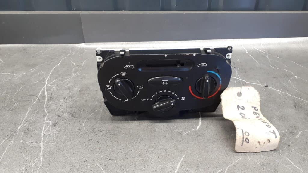 Panel ogrzewania peugeot 206 2000r