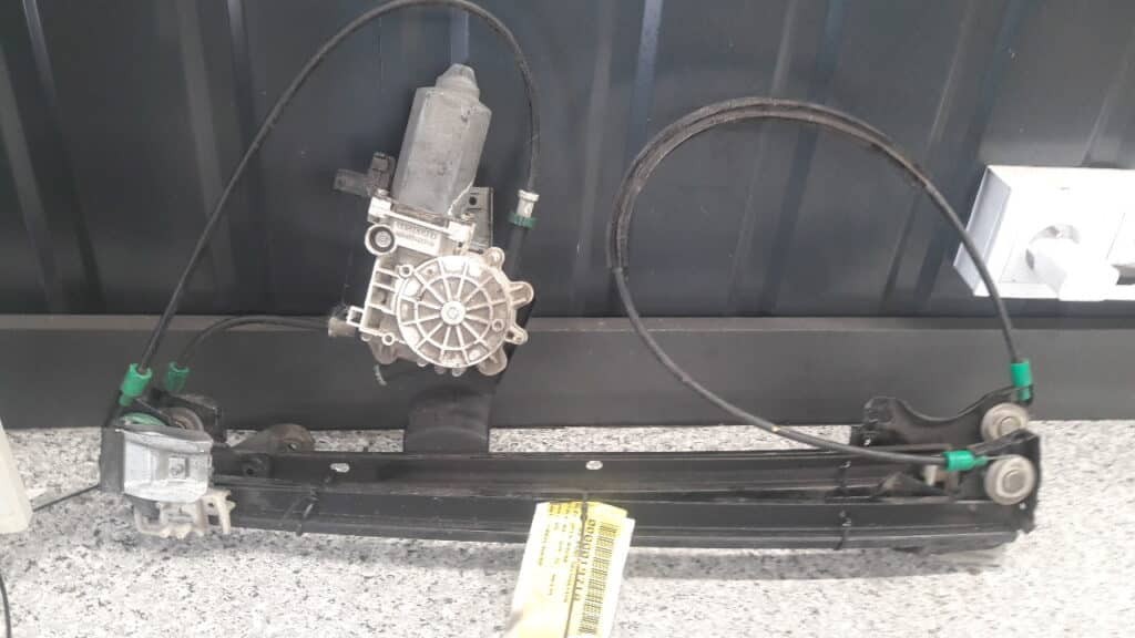 mechanizm szyby prawy przód land rover freelander