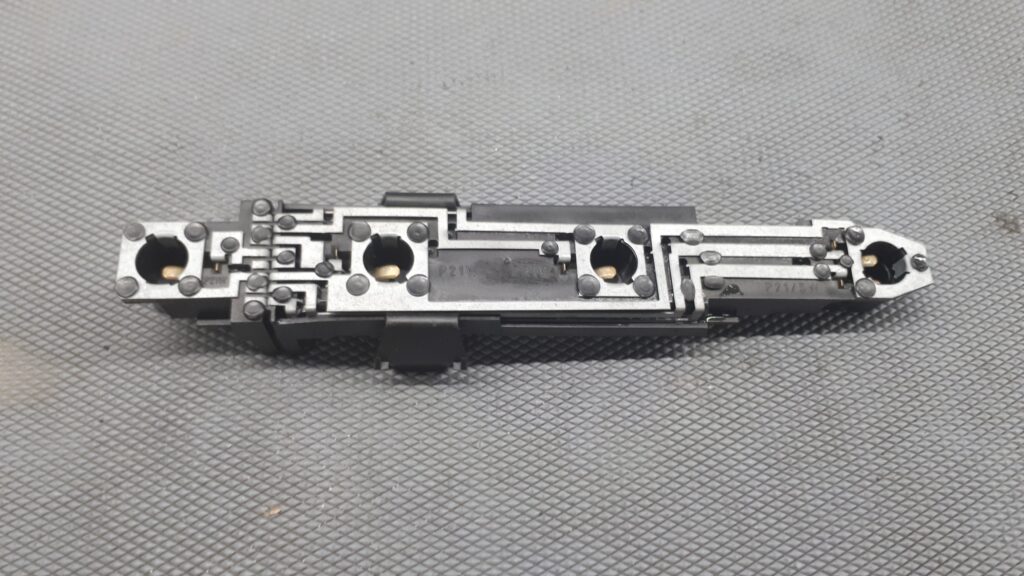 wklad lampy prawy tyl renault LAGUNA I KOMBI