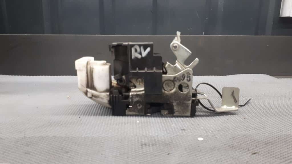 Zamek Drzwi Prawy Przod Peugeot Boxer 02r 5pin