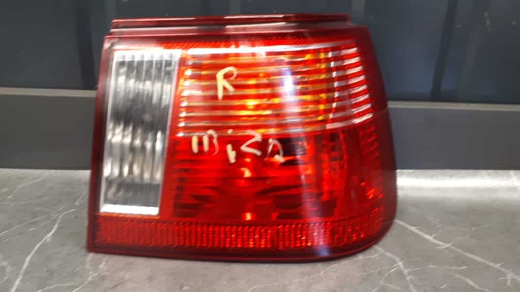 6k6945096J lampa prawy tył Seat Ibiza 3d 00r