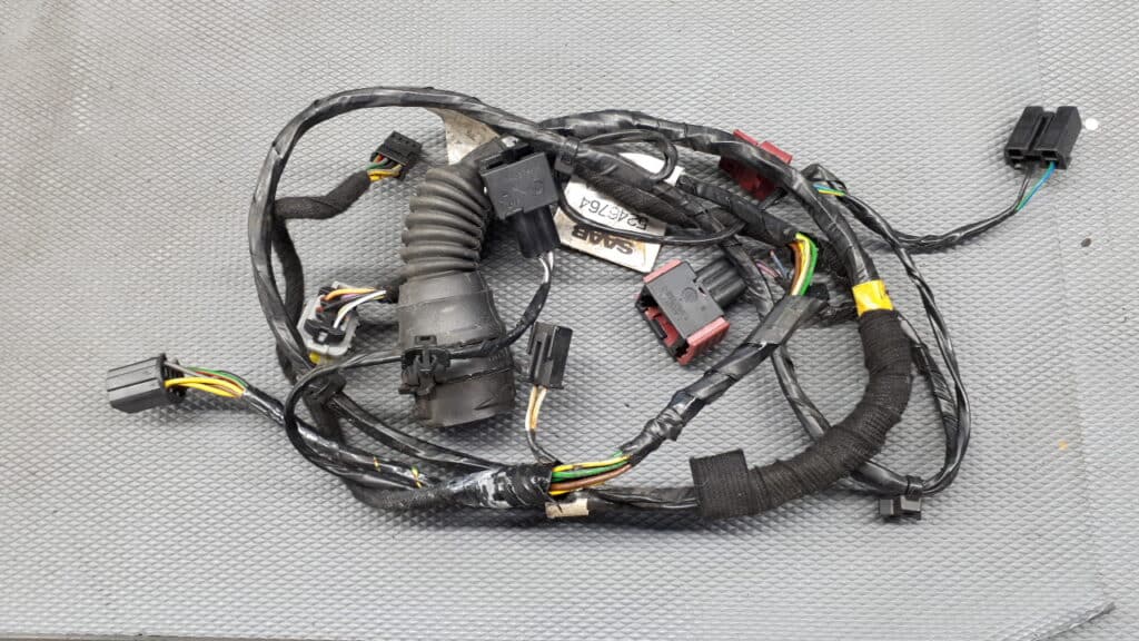 5246764 wiazka drzwi lewy przod saab 9-3