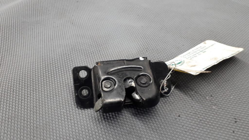 Zamek tylnej klapy hyundai atos 03r