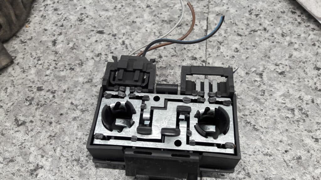 3a9945259 wkład lampy tył vw passat b4 kombi