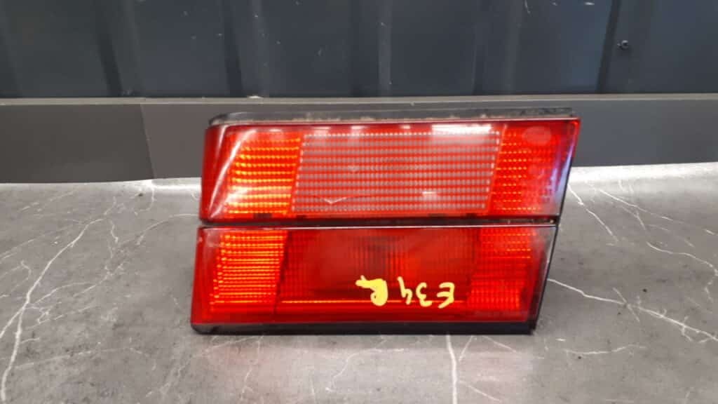 1384012R lampa prawa tyl bmw e34