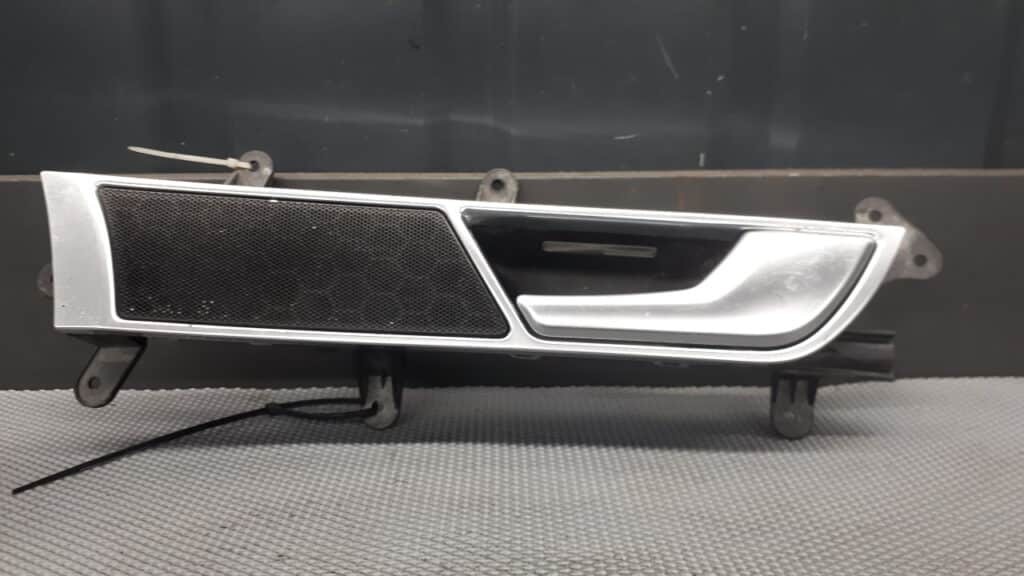 4f0837020b Klamka Przód Prawy Audi A6 C6