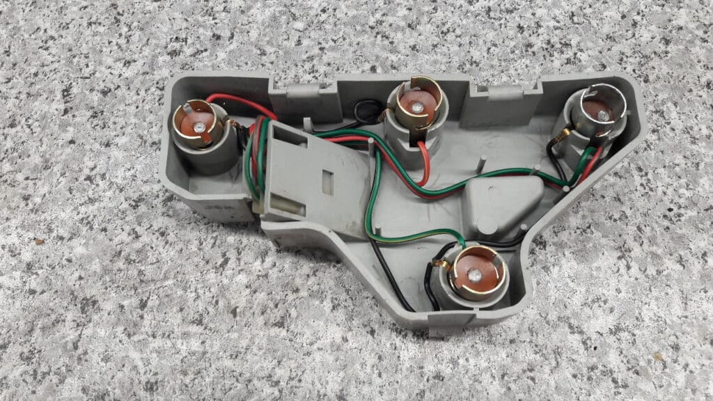 wklad lampy lewy tyl mazda 121