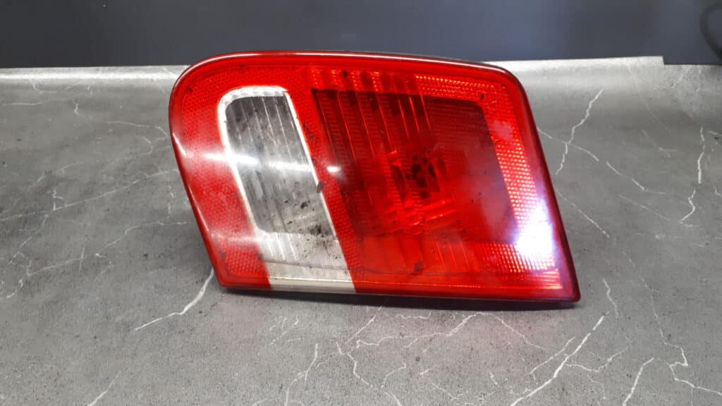 12785764 lampa tylna saab 93 sedan 2002 prawa