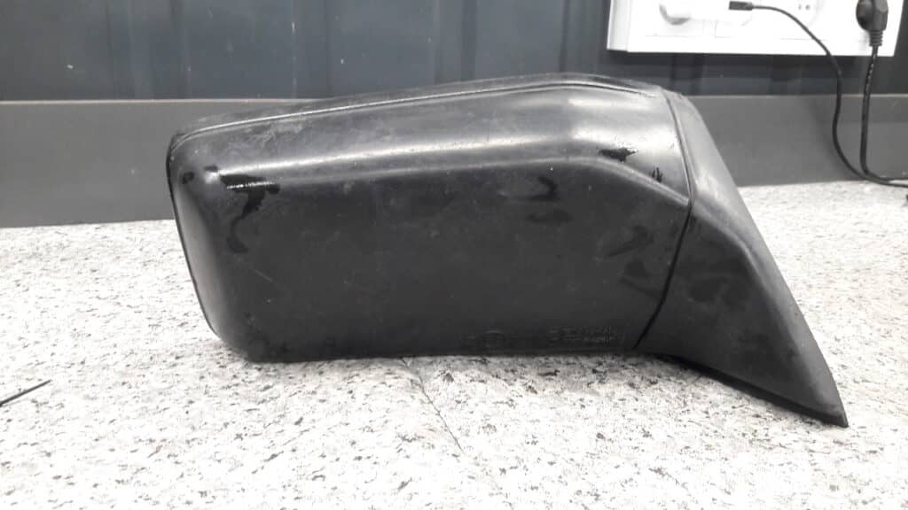 lusterko prawe subaru justy czarne manualne