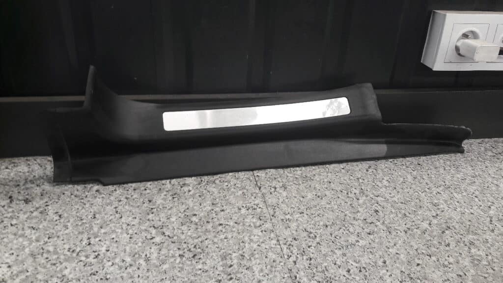 a2036800935 listwa progowa lewy tył w203 kombi
