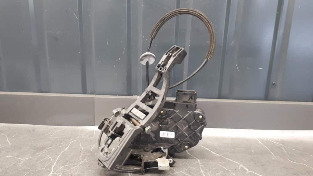 4M5AA26412EC zamek prawy tył Ford Focus mk2 10pin