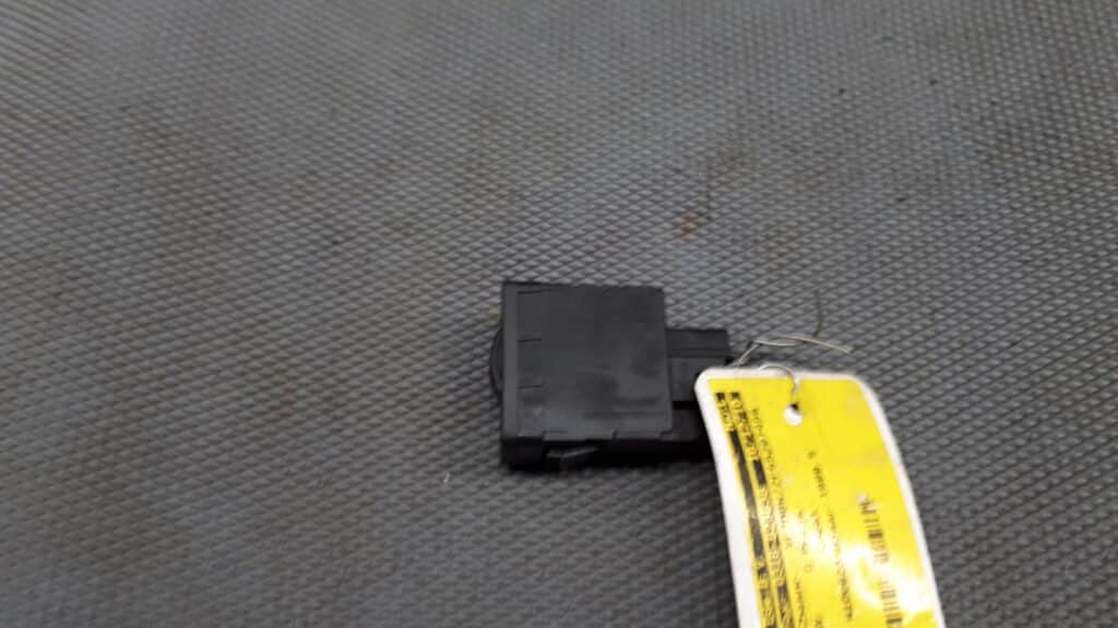 przelacznik regulacji swiatel citroen berlingo 99r