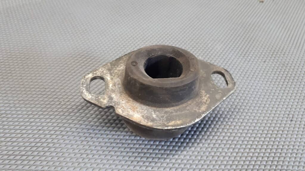 Poduszka silnika Citroen C15 1.8 DSL 96r