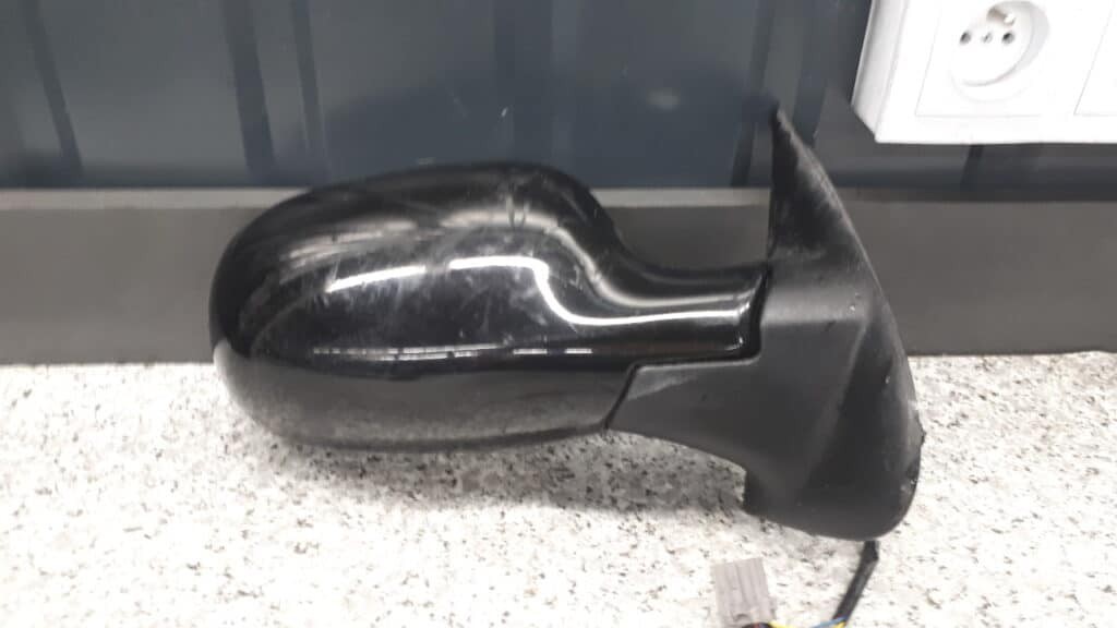 lusterko prawe renault clio I 3pin
