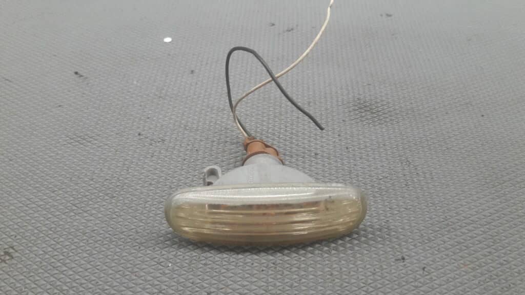 46758621 kierunkowskaz boczny FIAT STILO