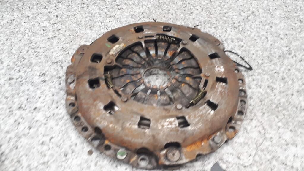 21217560204 docisk sprzeglo bmw e87 2.0i