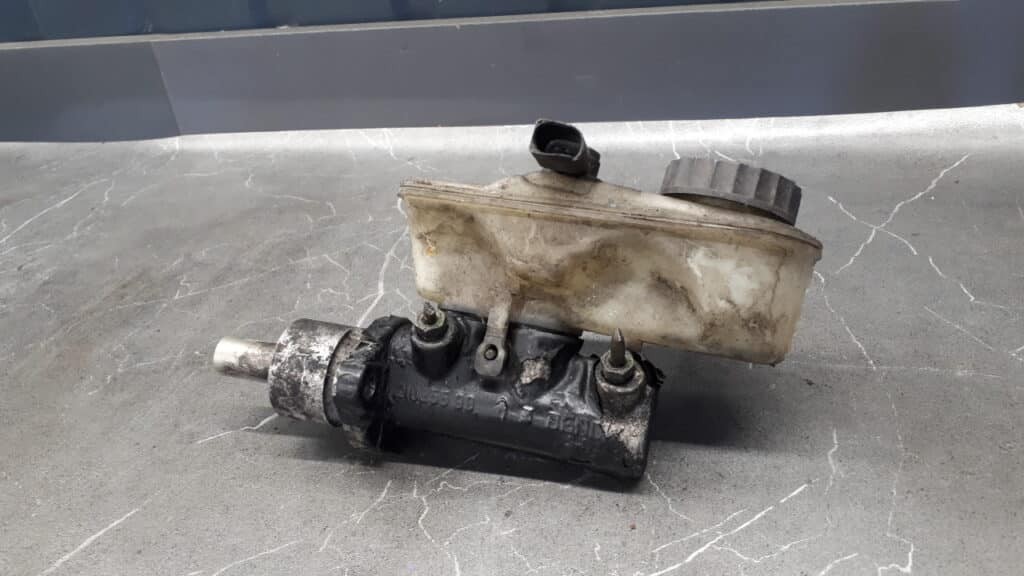 21025599 Pompa hamulcowa vw polo 1.3 98r