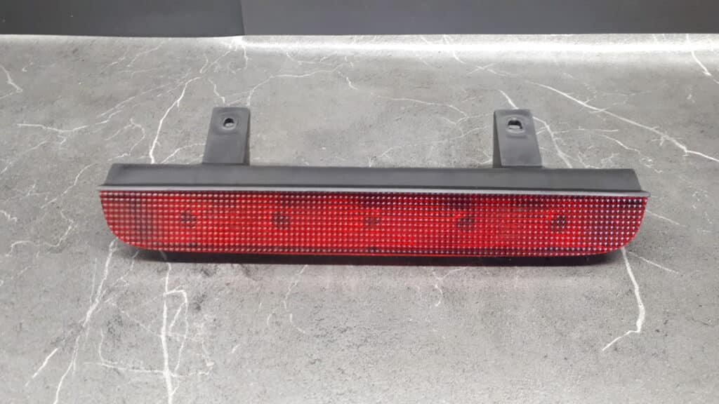 03318040 trzecie światło stopu OPEL AGILA A