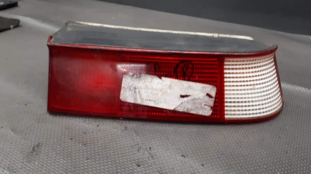 16400420120 lampa prawa alfa romeo 164