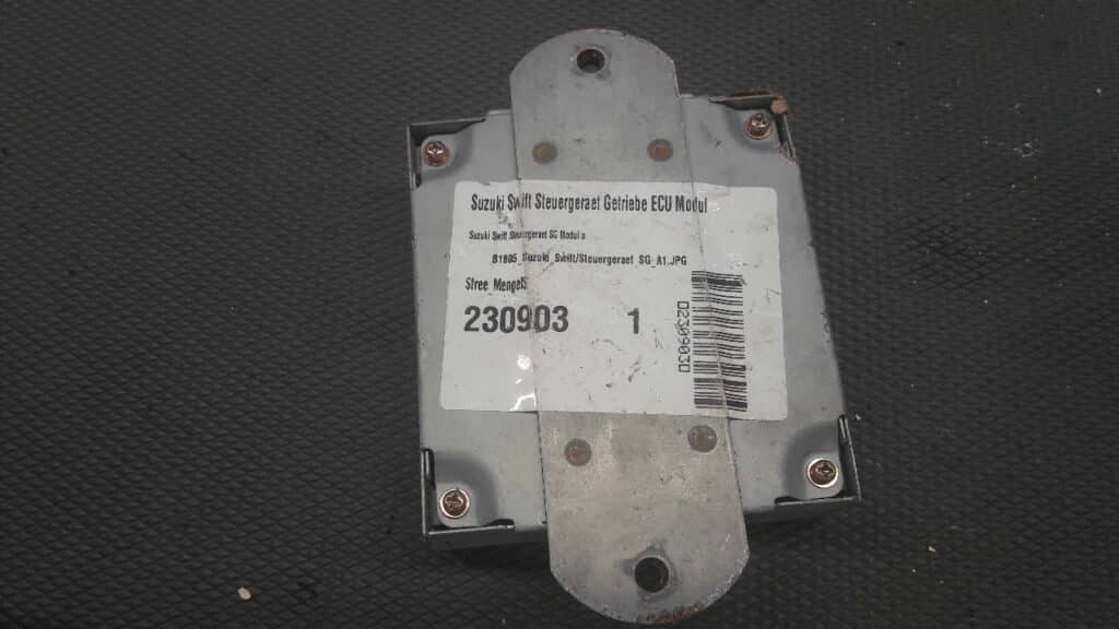 38880-63J2 komputer skrzyni suzuki swift III 1.5