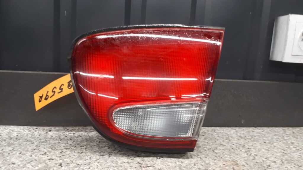 043-1413R Lampa Klapy Prawa Mazda Xedos 6