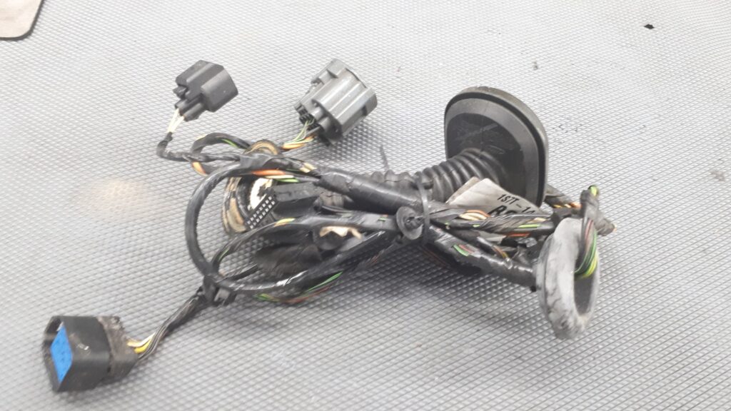1S7T14A584BG wiazka drzwi ford mondeo mk3