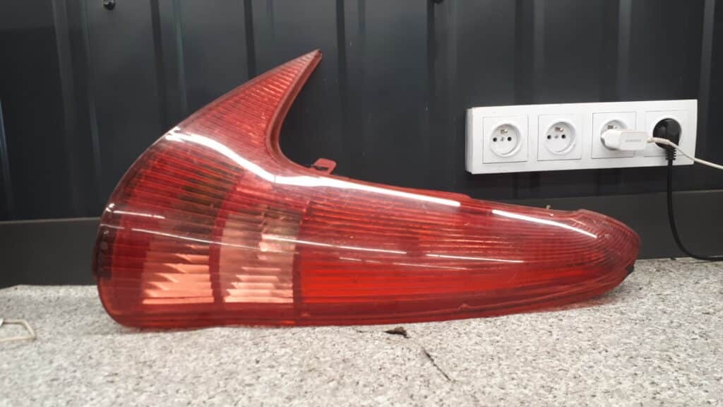 9641540677 Lampa Tył Lewa Peugeot 206 SW Kombi