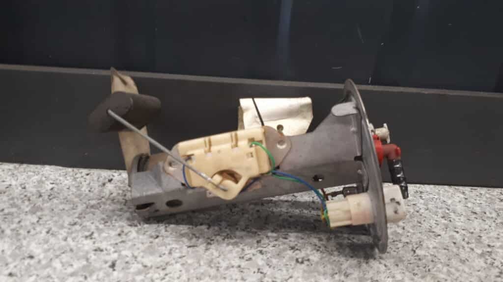 96fpcb Pompa Paliwa Ford Fiesta 1.2 97r
