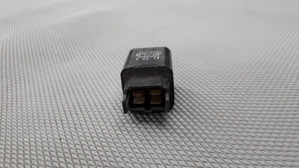 90987-02002 przekaznik toyota corolla 88r 12v 20a