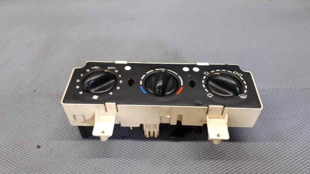 810500233f panel nawiewu citroen xsara