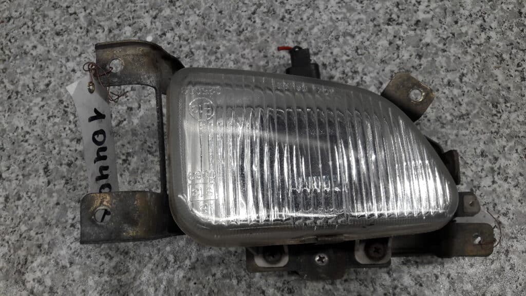 halogen lewy mitsubishi colt 96r