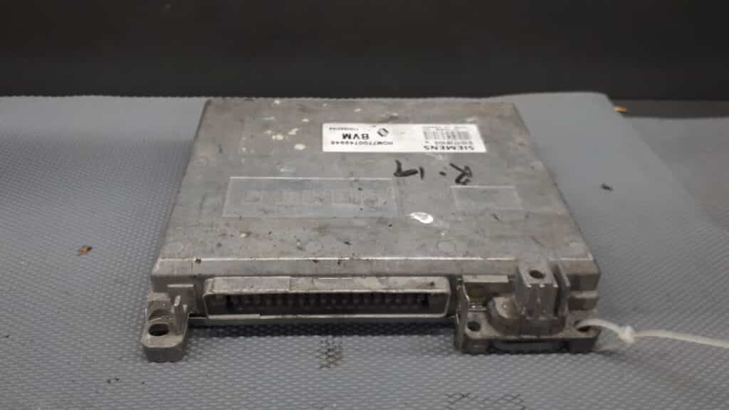 s101718103b sterownik silnika Renault 19 1.4