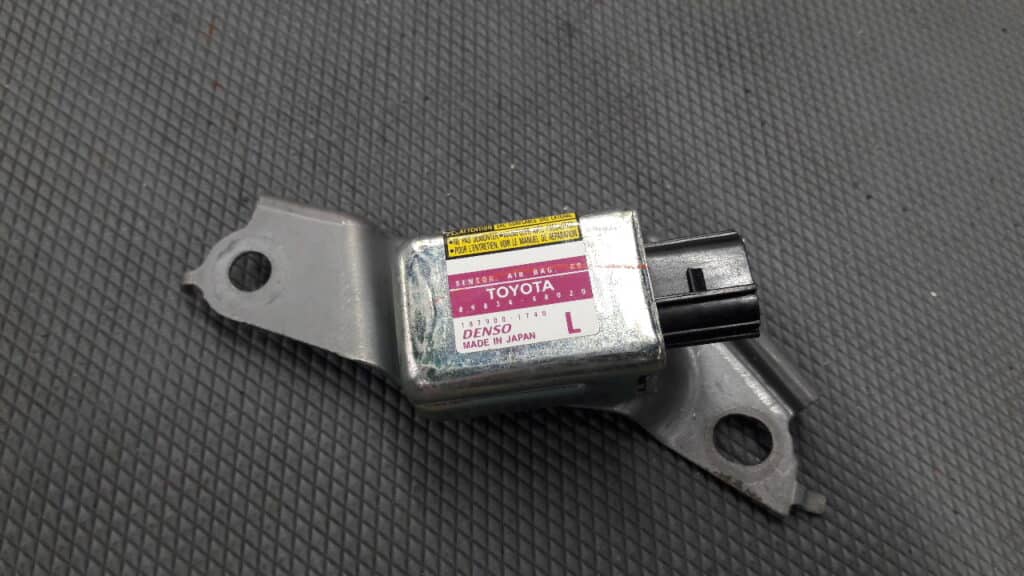 8983448020 Czujnik uderzeniowy lexus RX400 J